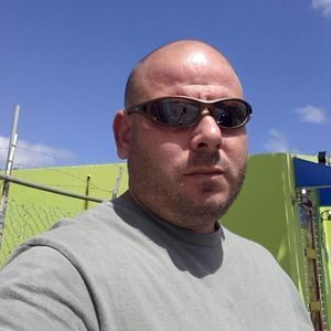 Meet your Posher, Luis z.